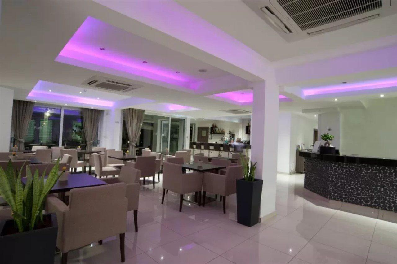 Frixos Suites Hotel Apts Voroklini Exterior photo